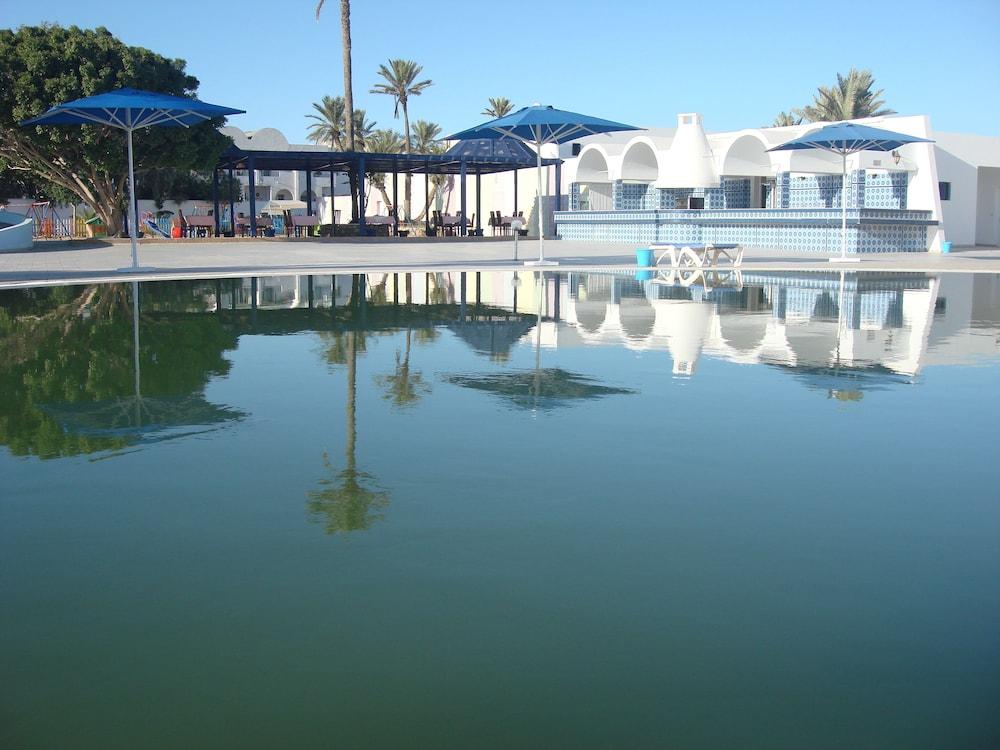 Le Grand Hotels Des Thermes Mezraia Kültér fotó