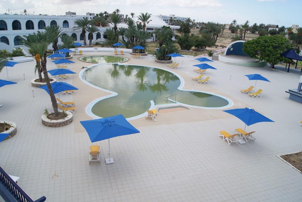Le Grand Hotels Des Thermes Mezraia Kültér fotó